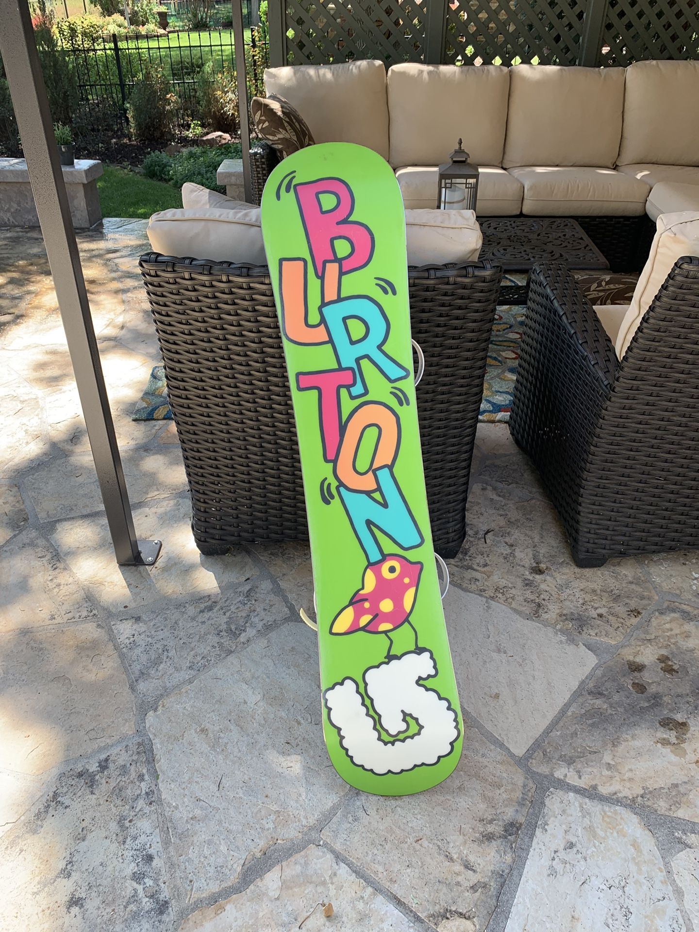 Girl’s Burton Chicklet Snowboard 130 (FREE boots with purchase)