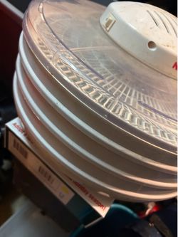 Dehydrator