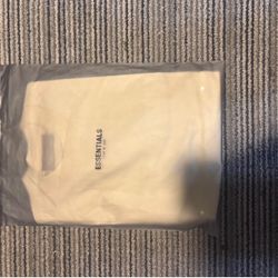 Essentials T shirt sand size S