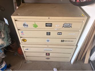 Cabinet storage drawers