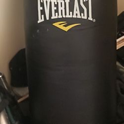 HEAVY PUNCHING BAG
