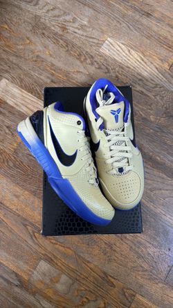 Kobe 4 Barcelona Size 6y Brand New 