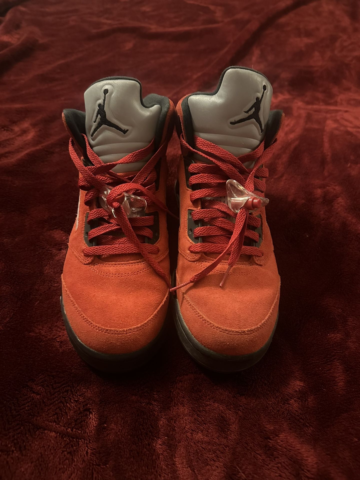 Jordan 5 “Raging bull”.  (9.5)