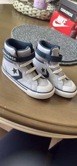 New Converse Toddler Shoes. Size 9c.