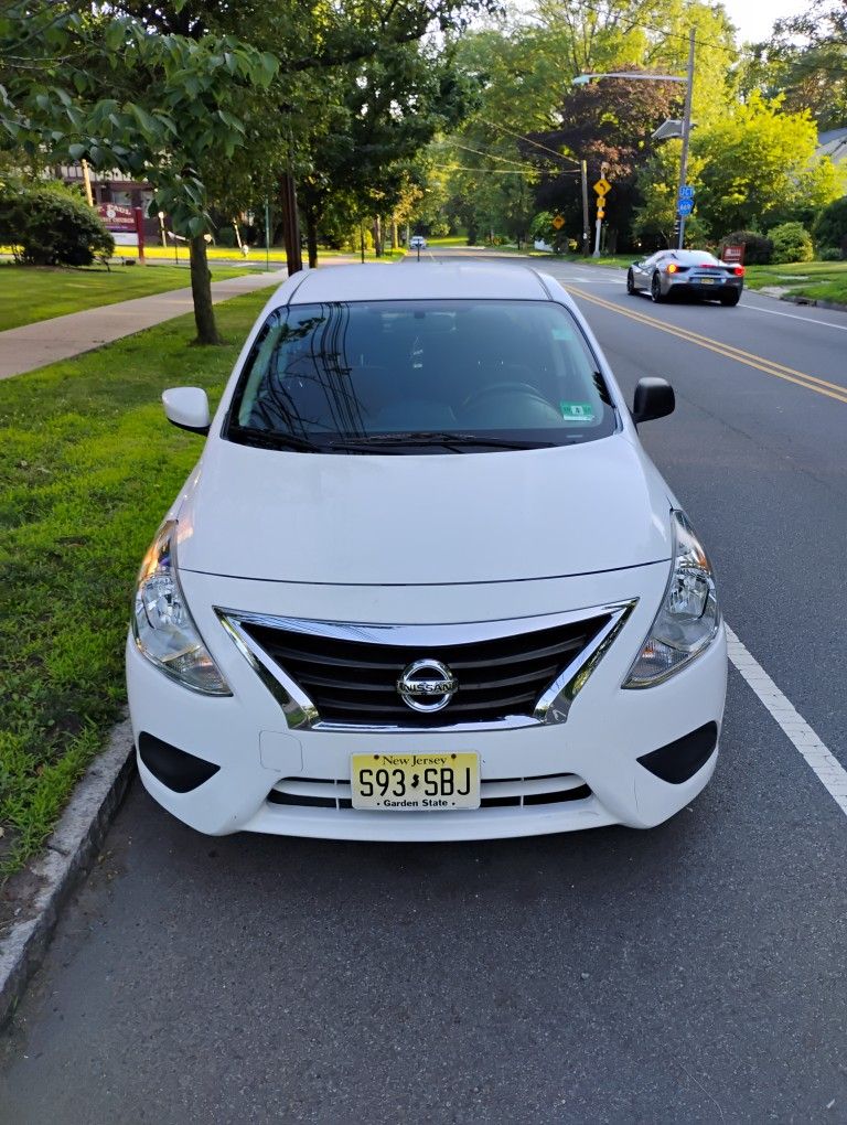 2019 Nissan Versa