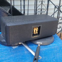 Center Speaker Exelent Condition 