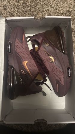 Nike Air Max 270 Sneakers