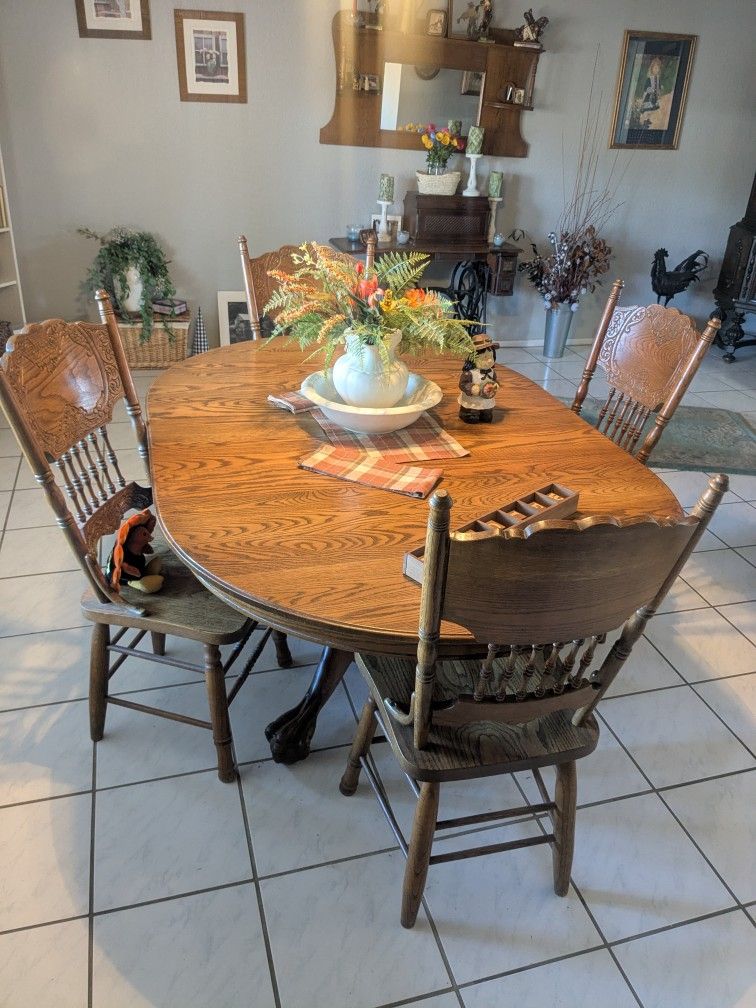 Oak Clawfoot Table W/ Chairs