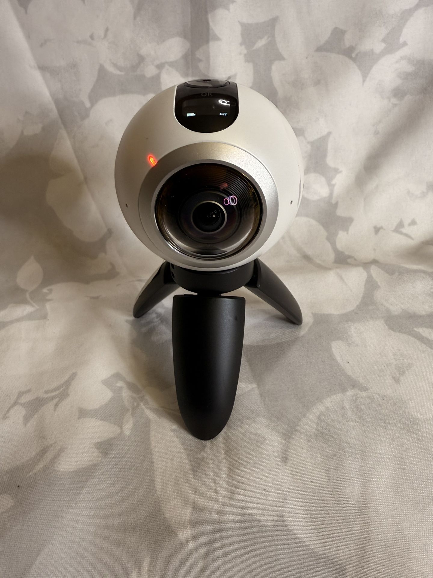 Samsung Gear 360 Degree Camera SM-C200