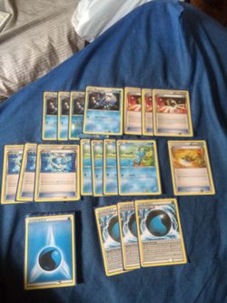 4x Frogadier 4x froakie 3x dive ball 3x ultra ball 1x sacred ash