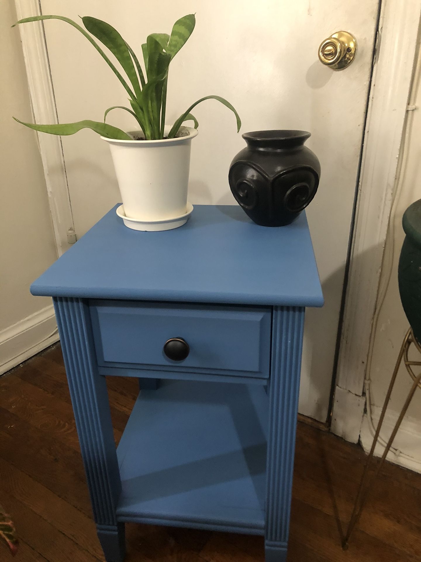 Nightstand/side table