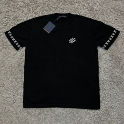 Lv shirt size M