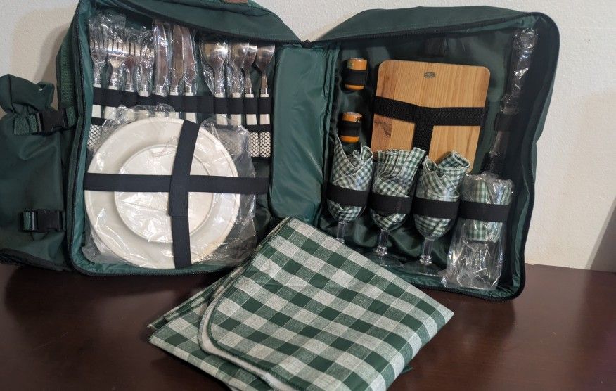Picnic For Four Backpack New