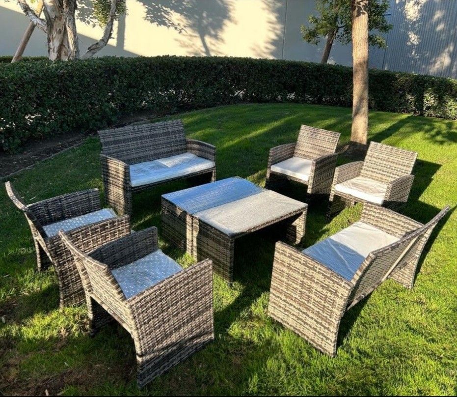 New Patio Set/ Outdoor Furniture/ Conversation Set