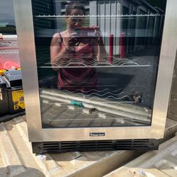 Magic Chef 44 Bottle Dual Zone Wine Cooler