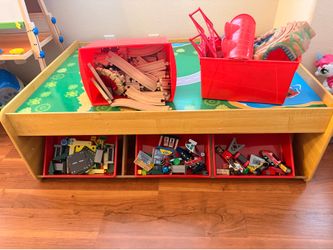 KidKraft table and train accessories