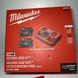 Milwaukee m18   *RedLithium*  FoRGE xc8.0 Dual Battery Starter Kit.
