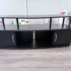 Entertainment Center/TV Stand