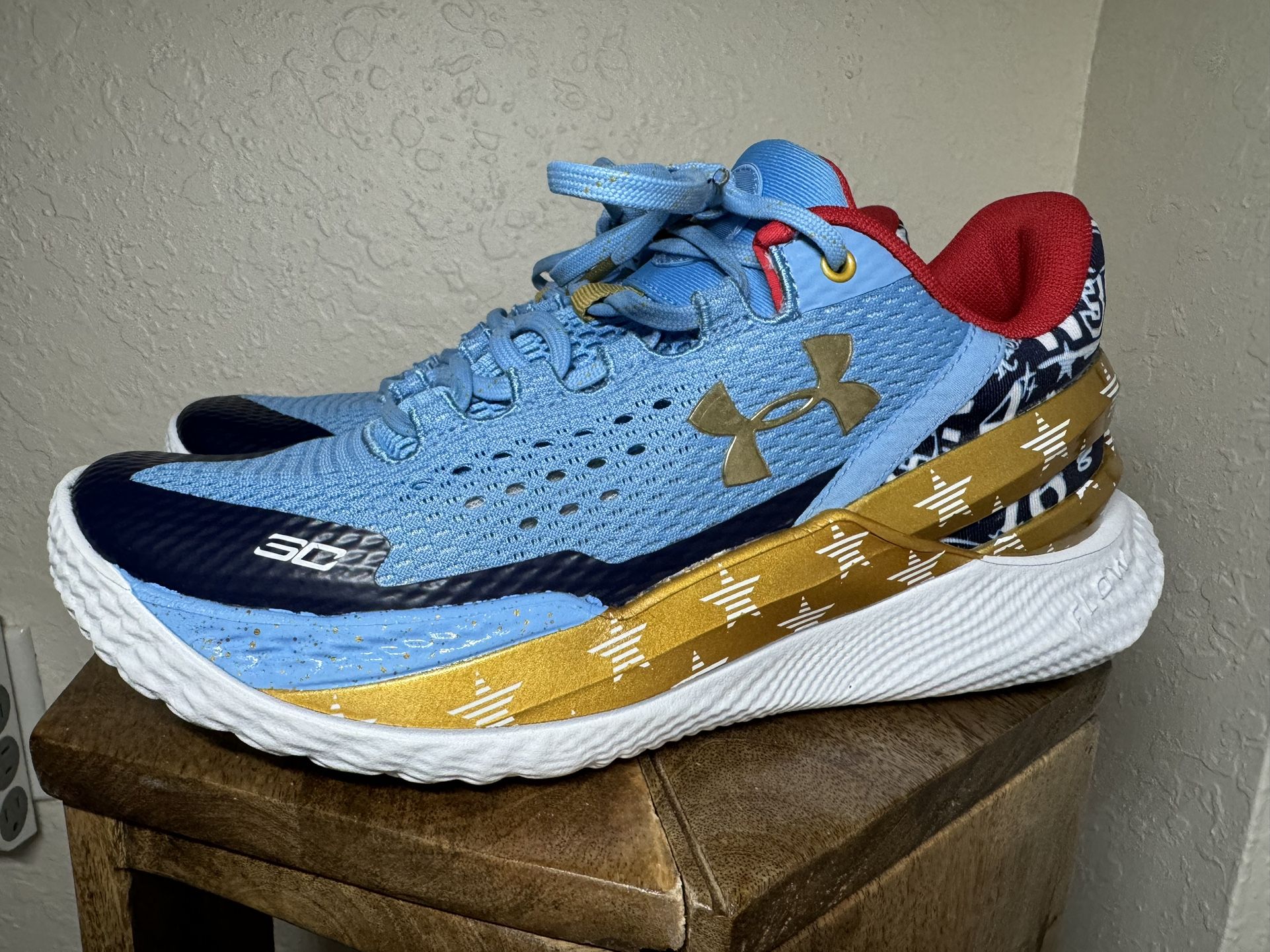 Under Armour Curry 2 Low FloTro Basketball Navy Gold White Size 7 M (contact info removed) 402