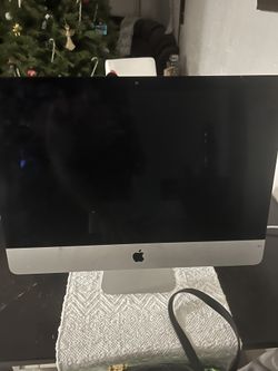 2017 iMac Small Crack On Glass 