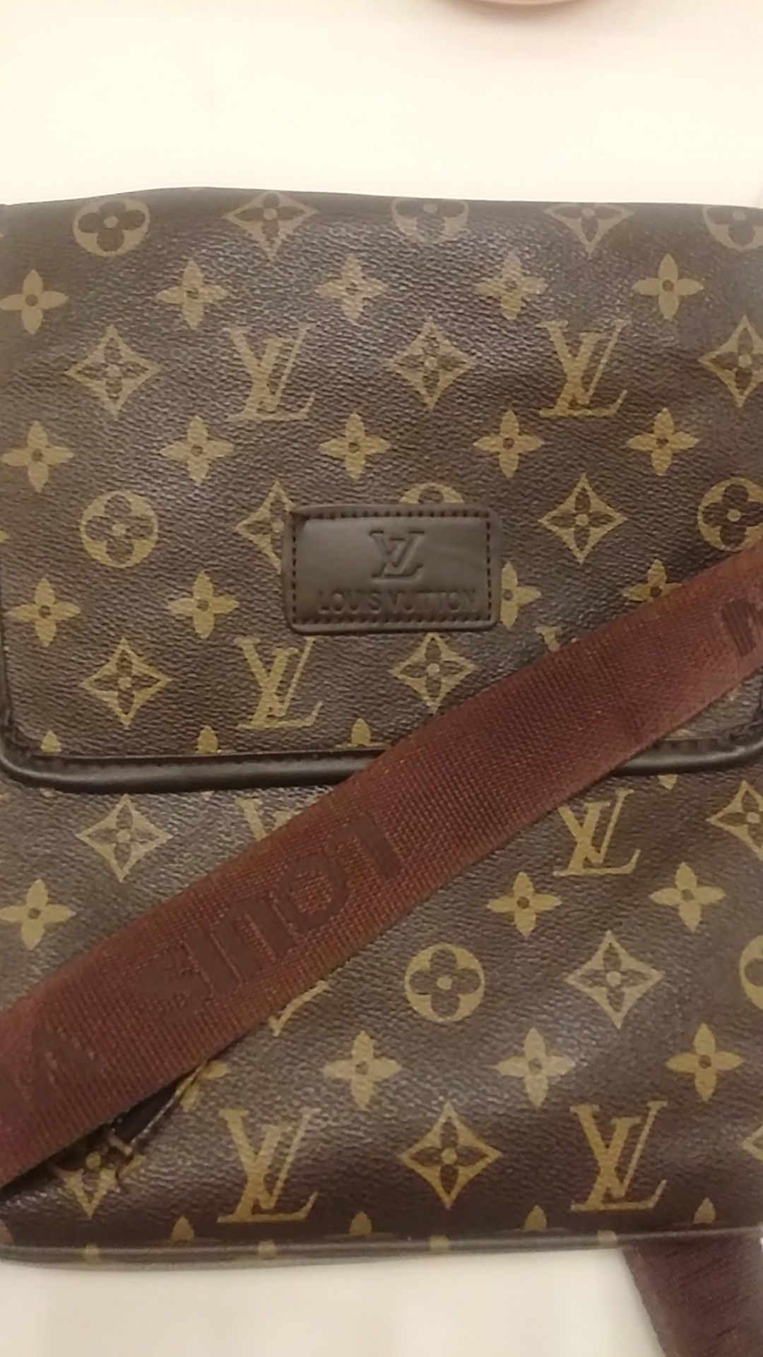Louie Messenger Bag