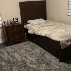 Solid Wood Twin Bed 