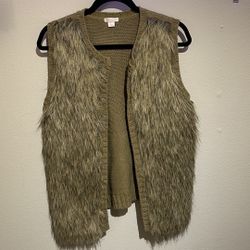 New Faux Fur Vest Size M