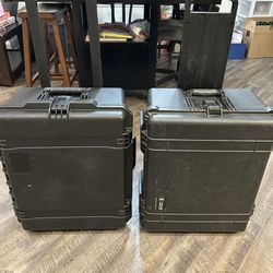 1610 PELICAN CASES ON WHEELS (2)