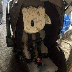 Newborn -1st Year Car seat 