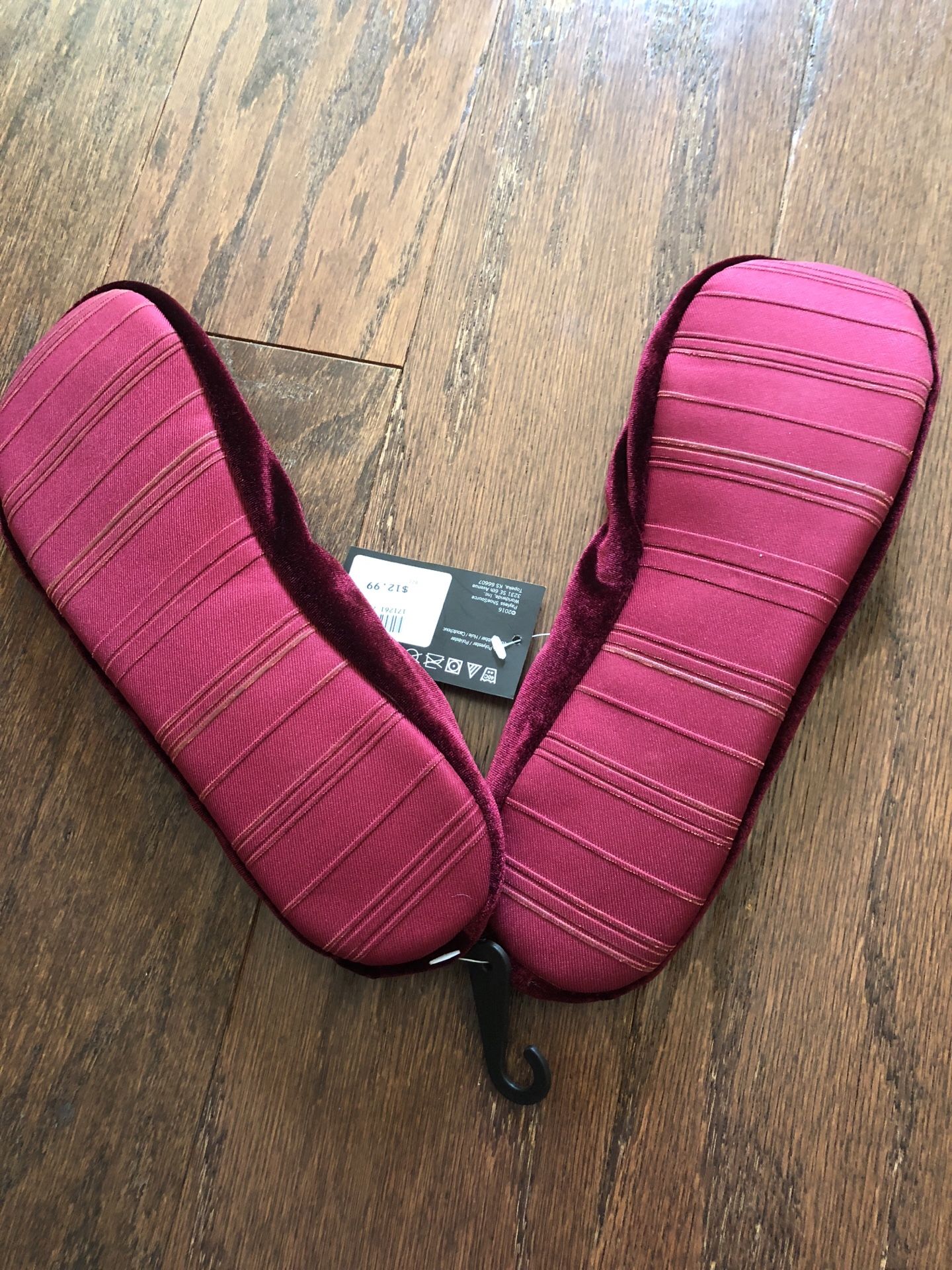 New $6 house slippers