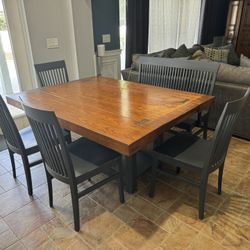 Kitchen table 