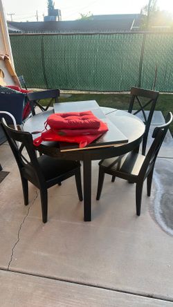 Table for sale! $110 or best offer