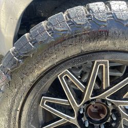 33 12.50 R20
