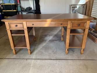 Cherry wood solid desk