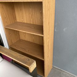 Bookcase / Shelves