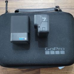 Gopro Hero 7 Black W/ Battery/Charger