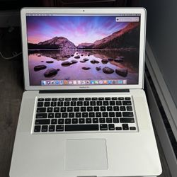 Apple MacBook Pro 15 inch 500GB