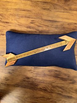 Handmade Rustic Wooden Wall Decor Arrow – 21” x 3.75” Vintage Style