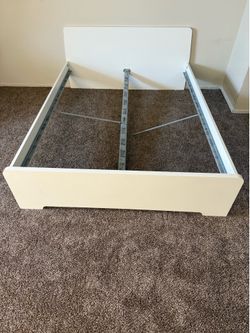 Queen bed