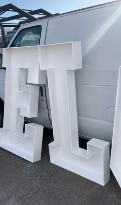 Marquee letters