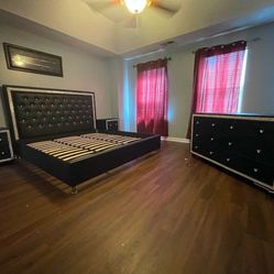 Luxury Brand New Queen 4pc Bedroom Set $950! King $1050! AVAILABLE IN BLACK GRAY & WHITE COLORS!!