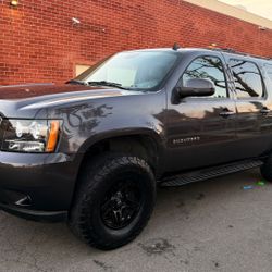 2010 Chevrolet Suburban LT