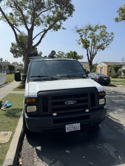 2012 Ford E250 Vans