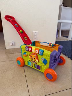 VTech toys Sort & Discover Activity Wagon with Accessories
