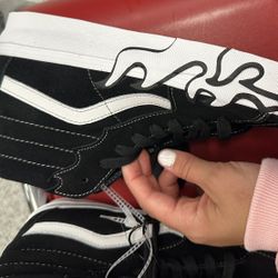 Vans Sk8-Hi Flame Unisex Boots