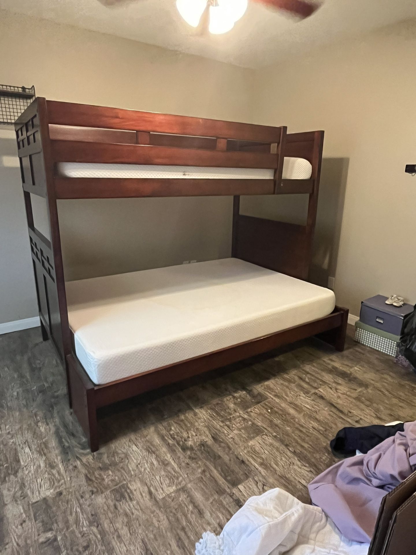 Bunk Beds Can Be Separated 