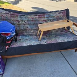 Free Futon 14840  Ne Rose Parkway Portland  97230