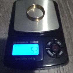 10 K Gold Wedding Band 5.3 Grams