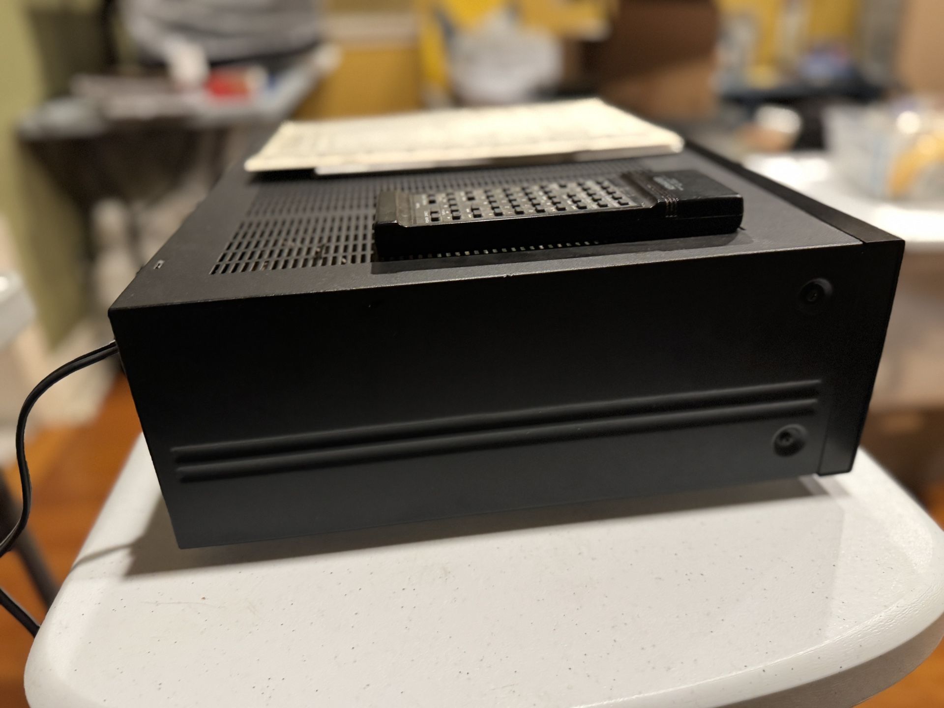 Kenwood KR-V6030 Stereo Receiver