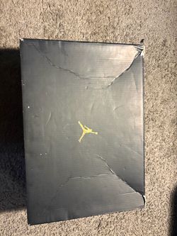 JORDAN 11 GRATITUDE